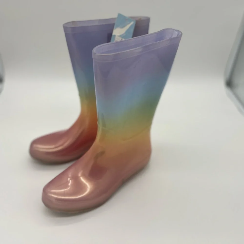 New Cat & Jack rainbow rain boot . Cece Style Sz 6 Big Kid